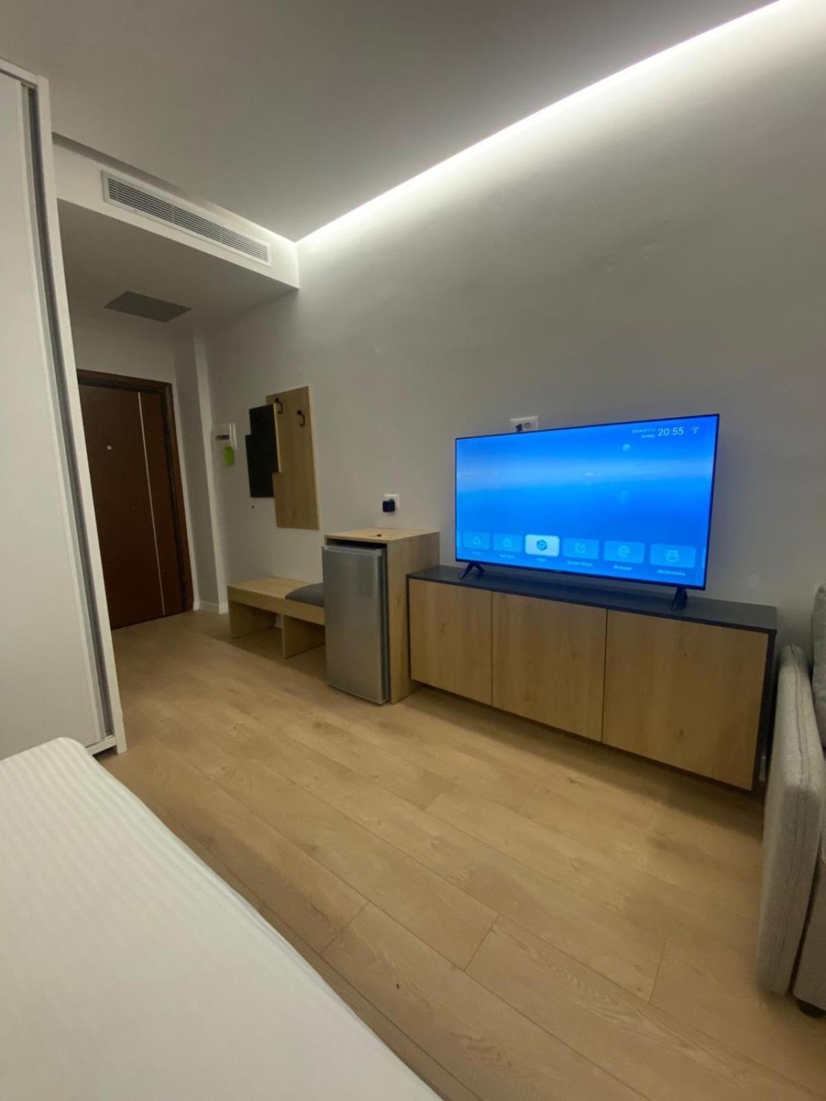 Hotel Nk *